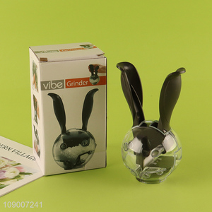 China Product Manual Pepper Grinder Salt Mill with Rabbit Ear Design