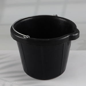 China Imports Portable Rubber Bucket for Feeding Animals Growing Food