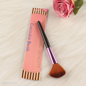 China factory women <em>makeup</em> tool <em>makeup</em> <em>brush</em> concealer <em>brush</em> for sale