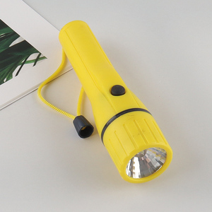 New Arrival Super Bright Led <em>Flashlight</em> Outdoor Led Emergency Lamp
