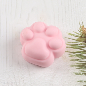 China supplier <em>cat</em> paw shape tpr squeeze toys stress relief toys