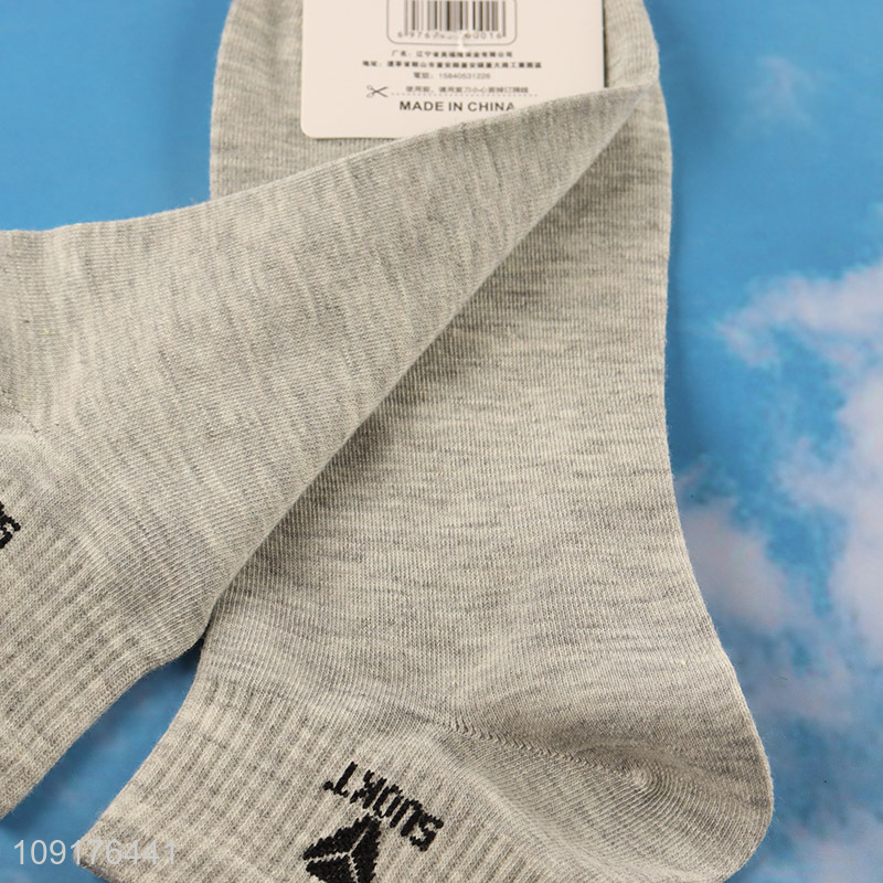 Good selling breathable men ankle socks low cut socks wholesale