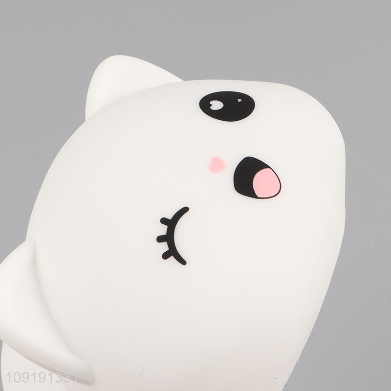 Top selling cartoon lying cat silicone lamp night lights for household