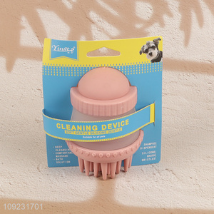 High Quality <em>Pet</em> Bath Brush Dog Shampoo Brush with Soap Dispenser