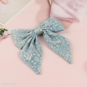 Factory Price Hair Bows Fashionable Bow Hair Clip for Women Girls