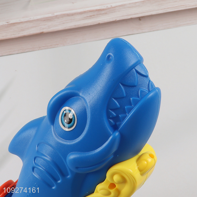 Top sale cartoon shark kids water gun toy wholesale
