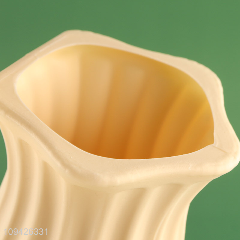 Hot Selling Table Vase Plastic Flower Vase